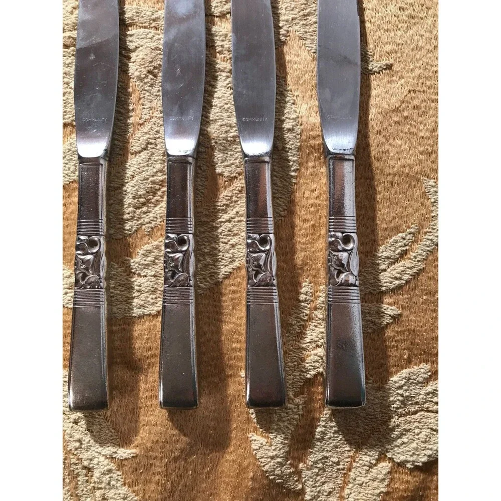 Vintage Set of 8 Dinner Knives Silverplate 1948 Morning Star Community Oneida